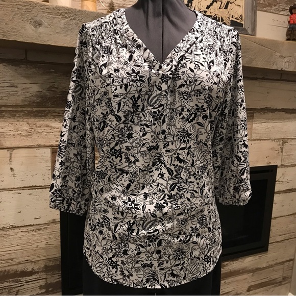 CJ Banks 1X 3/4 sleeve v-neck tunic.  Black and white - Picture 1 of 10